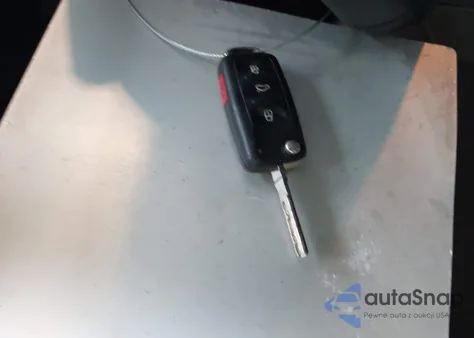 2014 Volkswagen Passat 1.8T Wolfsburg Edition из США, поврежденный, VIN 1VWAT7A37EC035831